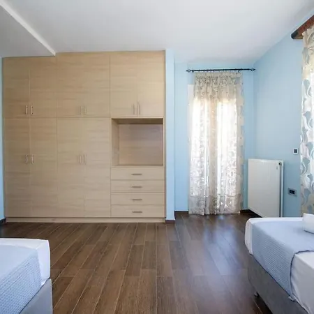 Hector Center Апартаменти Ханья (Крит)